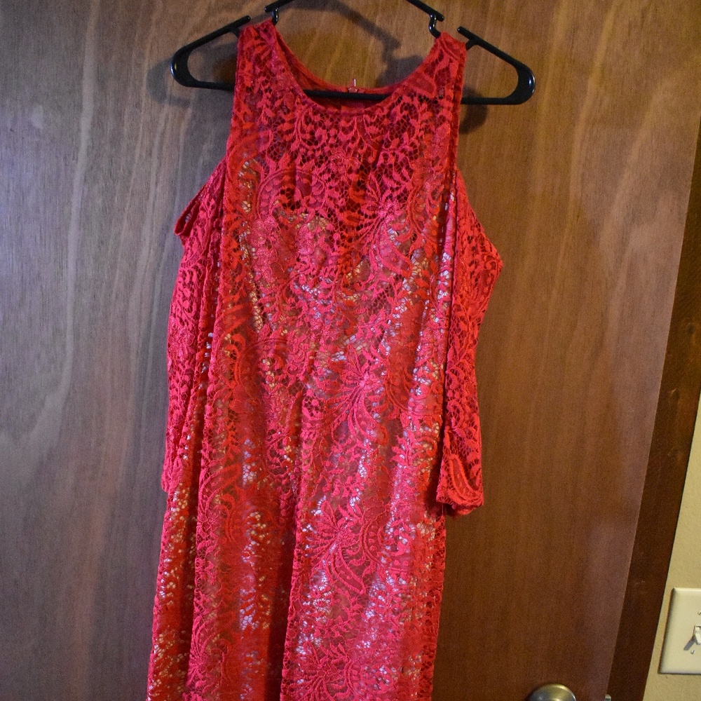 Red Cold Shoulder Lace Dress